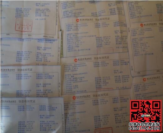 重庆开州区金峰镇一贫困户住窝棚无人管!
