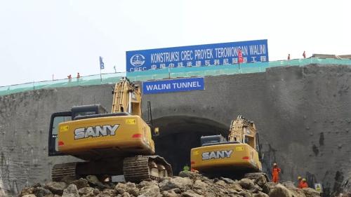 这是5月3日拍摄的中国中铁雅万高铁项目瓦利尼隧道施工现场。 新华社记者梁辉摄 中企承建的雅万高铁有突破性进展 受阻传闻当休矣