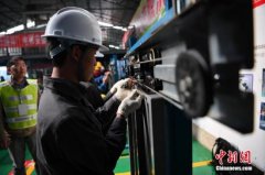 人社部:5月起启用2018年版技能人员职业资格证书