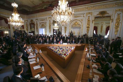 ���ǿ���걾���Σ��ƶ�ʵ�ְ뵺��ƽ�ȶ�