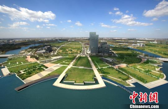 青岛高新区鸟瞰图。(资料图) 钟欣 摄 青岛建设多式联运物流枢纽城市 成“一带一路”货运走廊