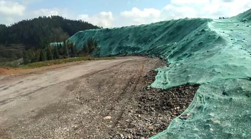 低品位原矿石堆场未设置截水沟、淋溶水集水池和防雨淋设施 中央环保督察组:贵州黔西南州兴仁市敷衍整改
